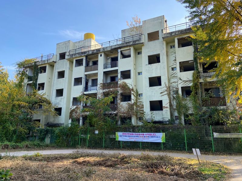 파일:구 국군광주병원 영내 아파트.jpeg