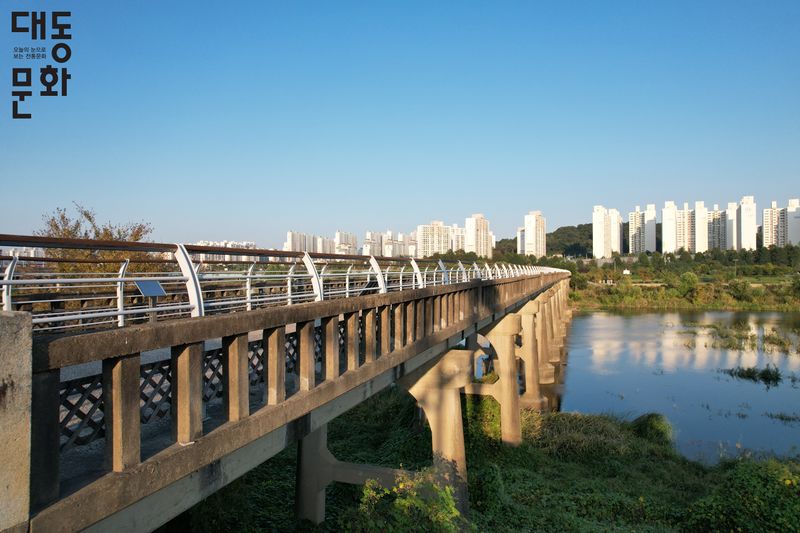 파일:산동교-전경2-대동문화재단 보유사진.jpg