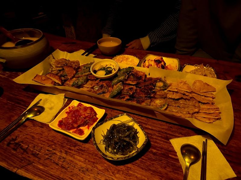 파일:막걸리-모듬전 안주.jpg