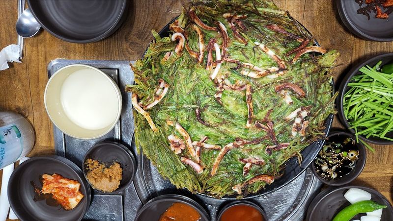 파일:막걸리와 파전.jpg