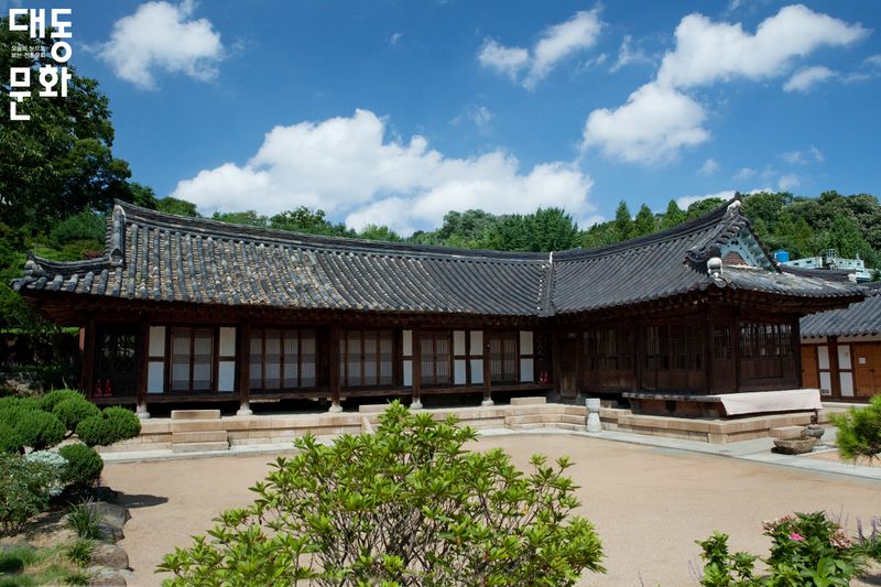 파일:이장우가옥-가옥-대동문화재단 보유사진.jpg