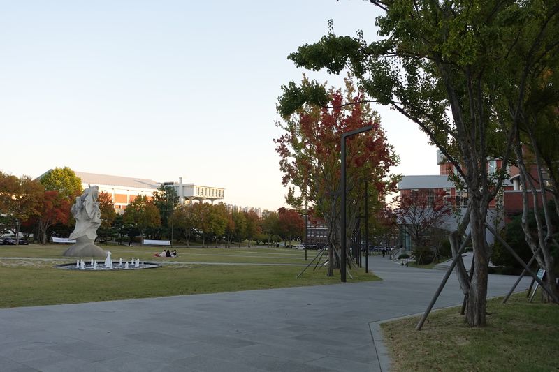파일:전남대학교 광장-광장 풍경1.JPG