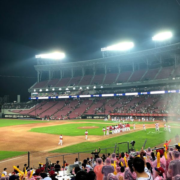 파일:기아타이거즈-기아챔피언스필드 홈경기.jpg