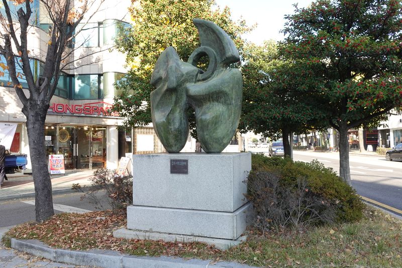 파일:장동 로터리-조형물.JPG